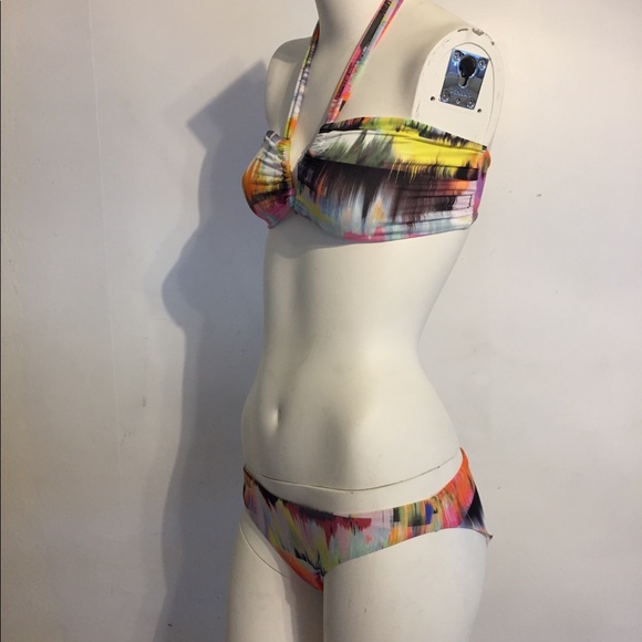 New Beautiful Chio di Stefania D Bikini - Picture 6 of 15